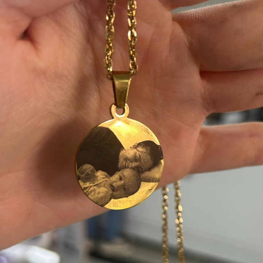 Kişiye Özel Lazer Çizim Fotoğraflı Kolye